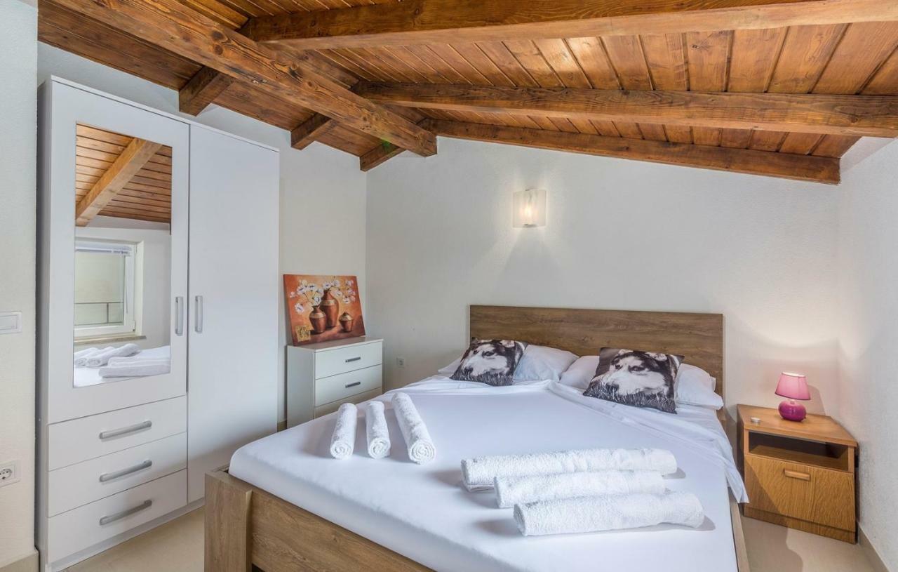 Vakantiehuis Ferienhaus Alejna Poreč